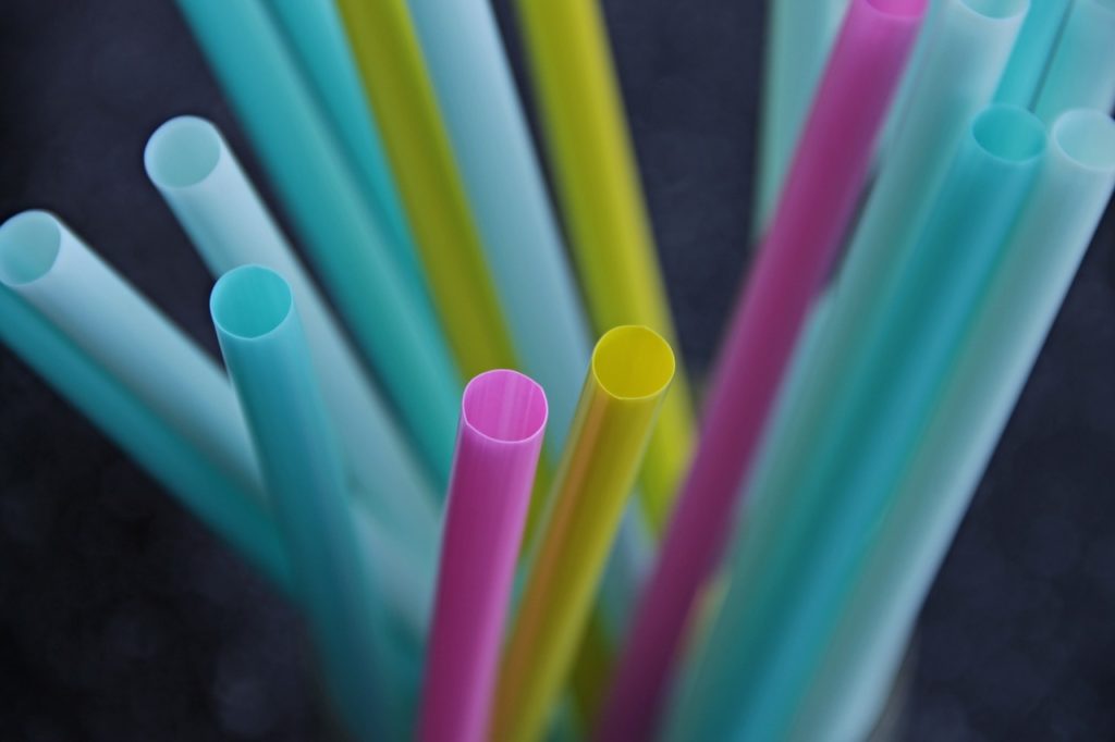 plastic straws