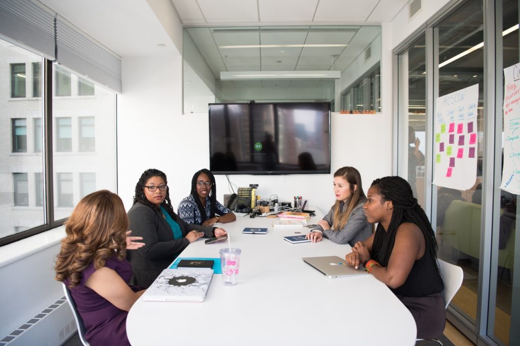 women in cannabis having a meeting