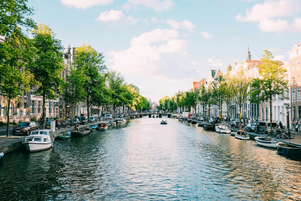 Dutch Cannabis Legalization Experiment Expands Nationwide